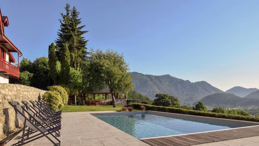 Le Chalet Des Pyrenees St Savin Saint-Savin  Exterior photo