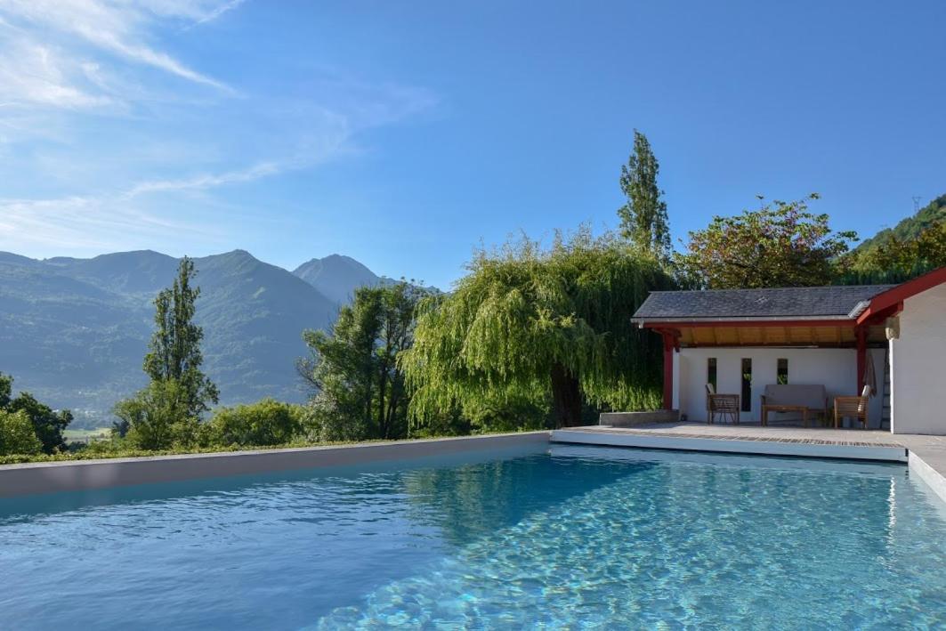 Le Chalet Des Pyrenees St Savin Saint-Savin  Exterior photo